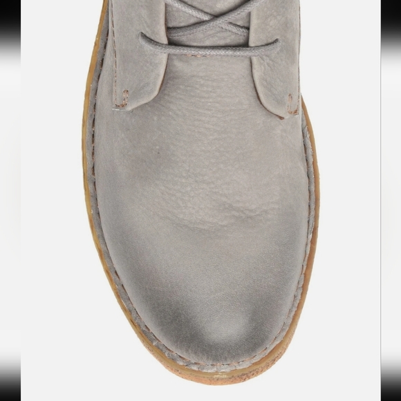 Like New Børn Men's 12M Grey Sampson Chukka Boot - Picture 15 of 15